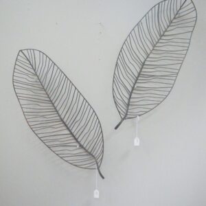 Wire leaves