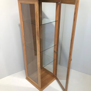 Display Cabinet – single door